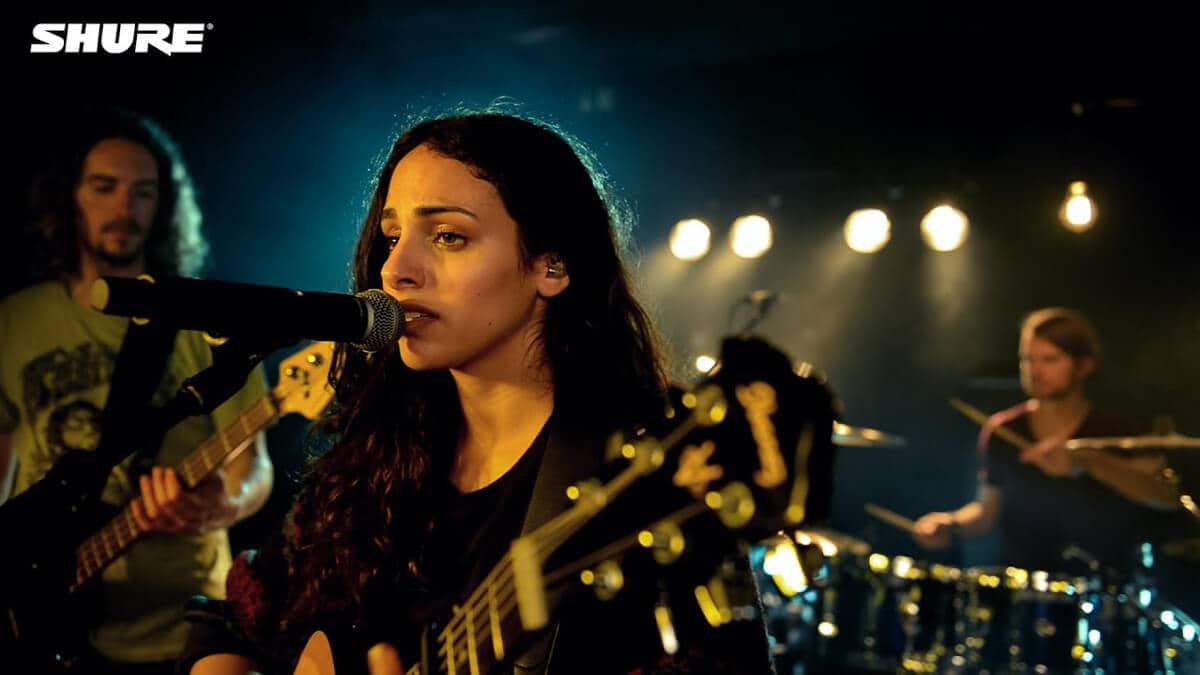 Why Singers and Musicians Wear InEar Monitors?